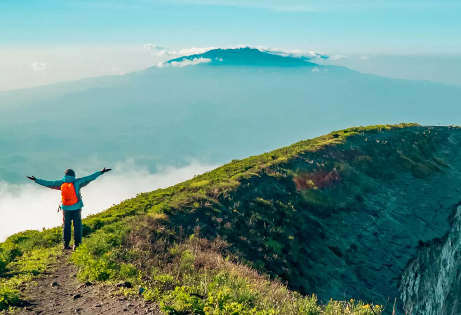 All-inclusive Kilimanjaro climb & safari combo